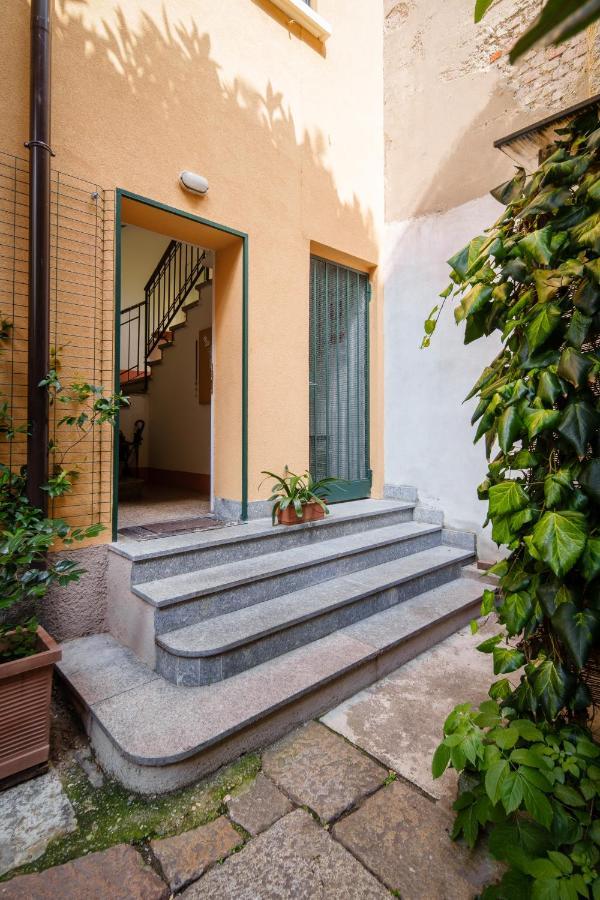 Accomodo Mib13 Bivano Navigli Milano Eksteriør billede